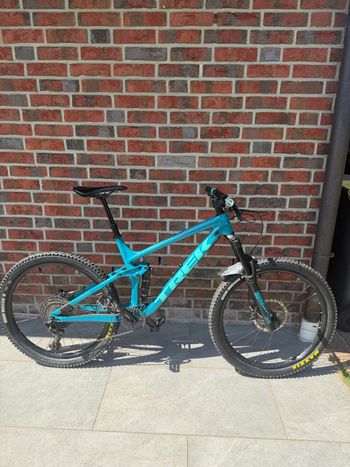 Used Trek Remedy 7 2020 2020 MTB