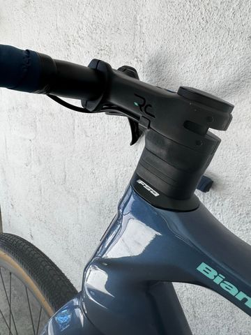 Used Bianchi Arcadex GRX 2023 2023 Road & Gravel, Blue — image 13 of 14