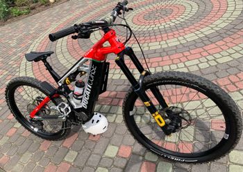 Used Ducati Custom Shimano Deore XT 2024 Mountainbike, Red — image 7 of 10