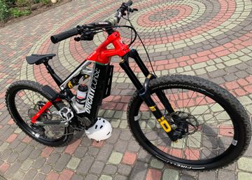 Used Ducati Custom Shimano Deore XT 2024 Mountainbike, Red — image 7 of 10