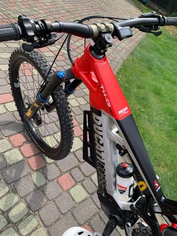 Used Ducati Custom Shimano Deore XT 2024 Mountainbike, Red — image 5 of 10