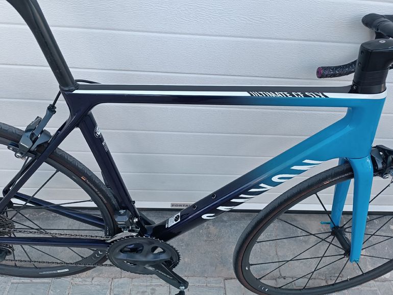 Canyon Ultimate CF SLX 8.0 Di2 2020 | buycycle