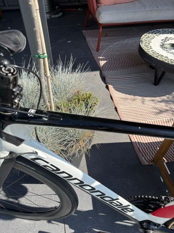 Used Cannondale 2011 2011 Road & Gravel, White — image 4 of 7