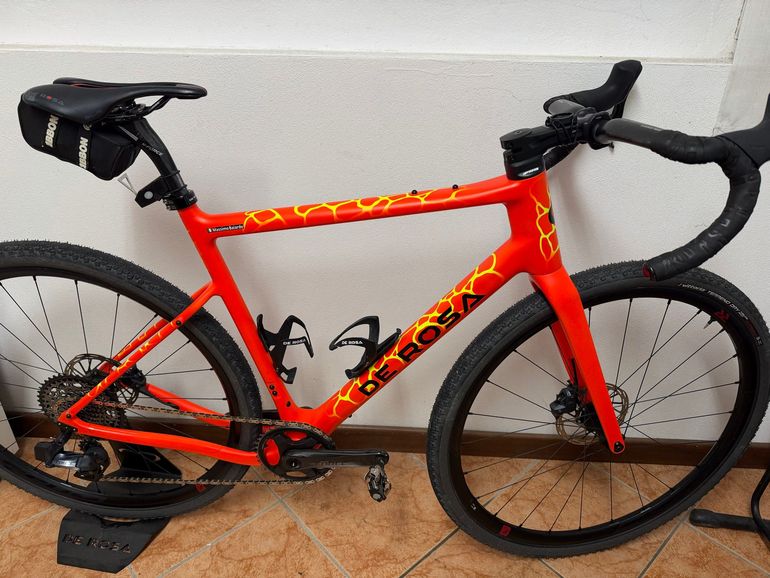 Used De Rosa Custom SRAM Force eTap AXS 2024 Road & Gravel, Orange — image 6 of 7