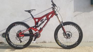 Tweedehands Foes HYDRO DH 2012 Mountainbike — afbeelding 1 van 6