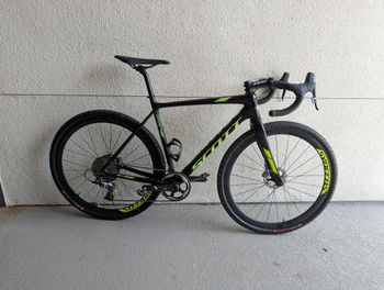 Used Scott Addict CX 10 Disc 2017 2017 Road & Gravel