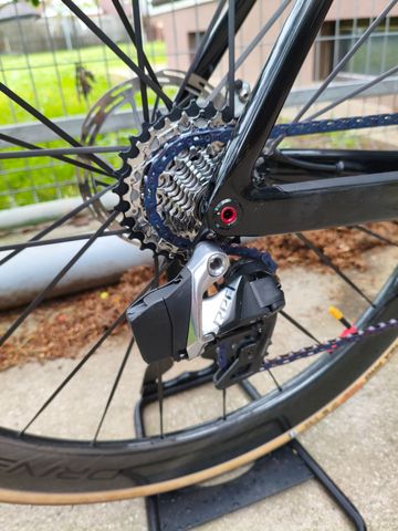 Tweedehands Scott Addict RC Ultimate 2023 2023 Road & Gravel — afbeelding 8 van 16