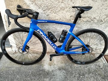 Pinarello F5 105 Di2 2024 2024 Road & Gravel usato, Blu — immagine 2 di 3