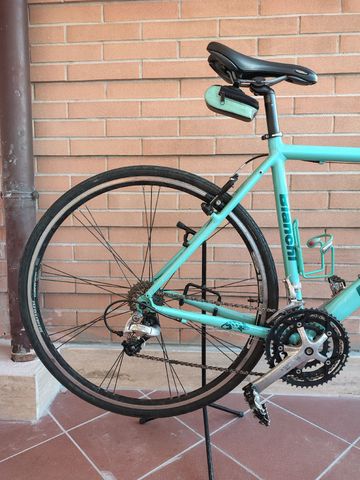 Bianchi Camaleonte Shimano Tiagra 2006 Road & Gravel usato