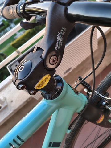 Used Bianchi Camaleonte Shimano Tiagra 2006 Road & Gravel, Green — image 9 of 23