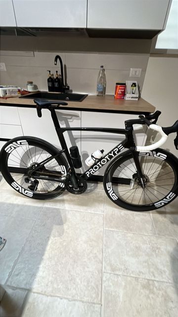 Used Lightcarbon Custom Shimano Ultegra Di2 2025 Road & Gravel