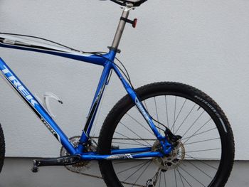 Trek Custom Shimano Deore 2001 Mountainbike usato, Blu — immagine 5 di 17