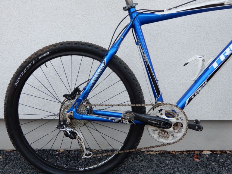 Trek Custom Shimano Deore 2001 Mountainbike usato, Blu — immagine 2 di 17