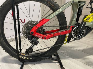 Used Haibike AllMtn 4 2022 2022 Mountainbike, Light Gray, 29 — image 11 of 14