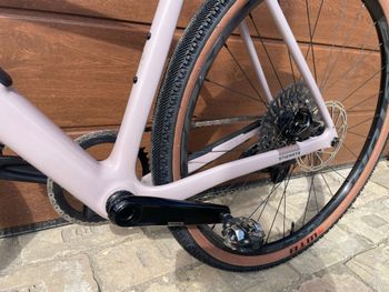 Käytetty Santa Cruz Stigmata SRAM Rival eTap AXS 2025 Road & Gravel — kuva 9 / 10