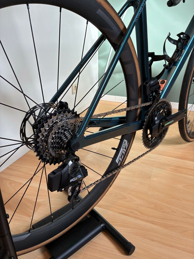 Brugt Canyon Ultimate CF SLX 8 Force AXS 2024 2024 Road & Gravel — billede 2 af 10