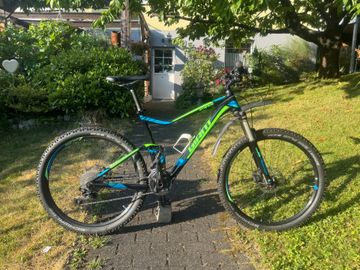 Tweedehands Giant Stance 27.5 1 2015 2015 Mountainbike — afbeelding 2 van 12