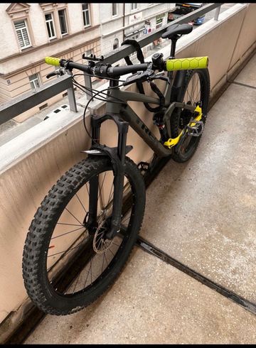 Käytetty Trek Full Stache 8 2019 2019 Mountainbike — kuva 2 / 8