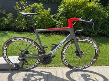 Używany BMC Teammachine SLR 01 TWO P2P 2022 2022 Road & Gravel