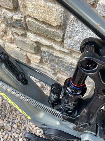 Tweedehands Orbea WILD H10 2025 2025 Mountainbike — afbeelding 10 van 20