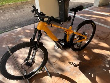 Tweedehands Orbea WILD H10 2024 2024 Mountainbike — afbeelding 5 van 8
