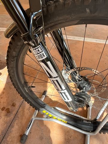 Tweedehands Orbea WILD H10 2024 2024 Mountainbike — afbeelding 3 van 8