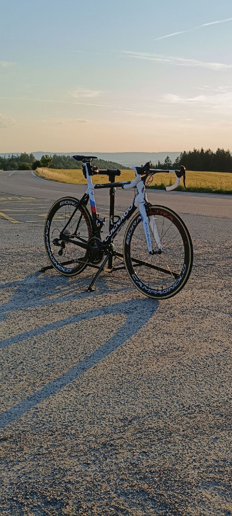Used Colnago C64 Campagnolo Record 2018 Road & Gravel, Black — image 4 of 14