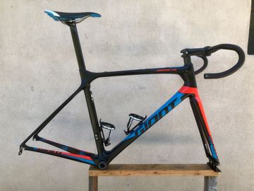 Used Giant TCR Advanced Pro 0 2017 Frameset 2017 Road & Gravel, Black — image 6 of 10