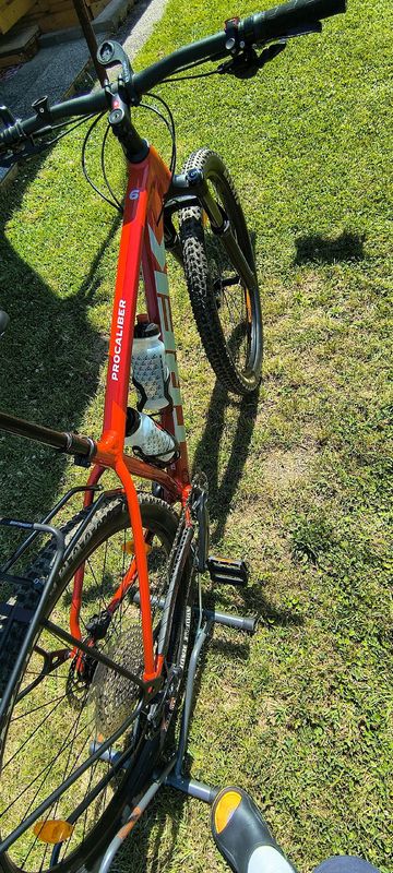 Used Trek Procaliber 6 2024 2024 Mountainbike, Red, 29 — image 5 of 6