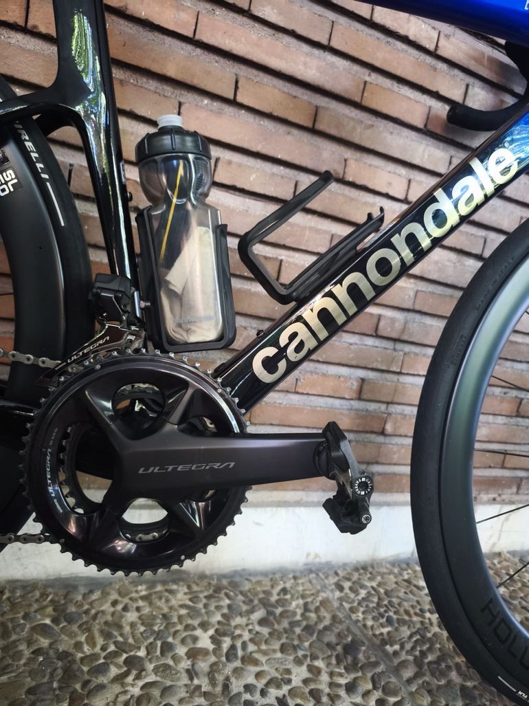 Cannondale SuperSix EVO Shimano Ultegra Di2 2024 Road & Gravel usato, Blu — immagine 3 di 9