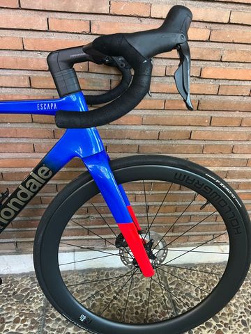 Used Cannondale SuperSix EVO Shimano Ultegra Di2 2024 Road & Gravel, Blue — image 8 of 9