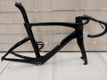 Brugt Pinarello Dogma F Disc 2023 Frameset 2023 Road & Gravel — billede 7 af 8