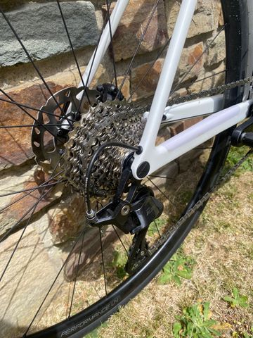 Used Canyon Ultimate CF 7 2026 2026 Road & Gravel, White — image 4 of 5