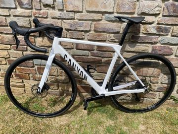 Used Canyon Ultimate CF 7 2026 2026 Road & Gravel, White — image 1 of 5
