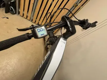 Scott Axis eRIDE 20 Lady 2022 2022 Urban usato, Grigio chiaro — immagine 2 di 3
