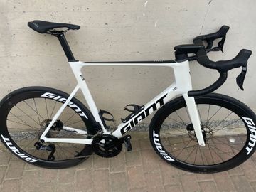 Używany Giant Propel Advanced 1 2025 2025 Road & Gravel — zdjęcie 1 z 7