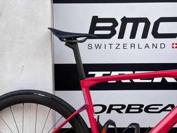 BMC Roadmachine 01 ONE P2P 2022 2022 Road & Gravel d'occasion — image 14 sur 24
