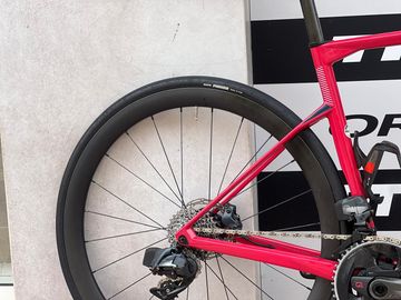 BMC Roadmachine 01 ONE P2P 2022 2022 Road & Gravel d'occasion — image 4 sur 24