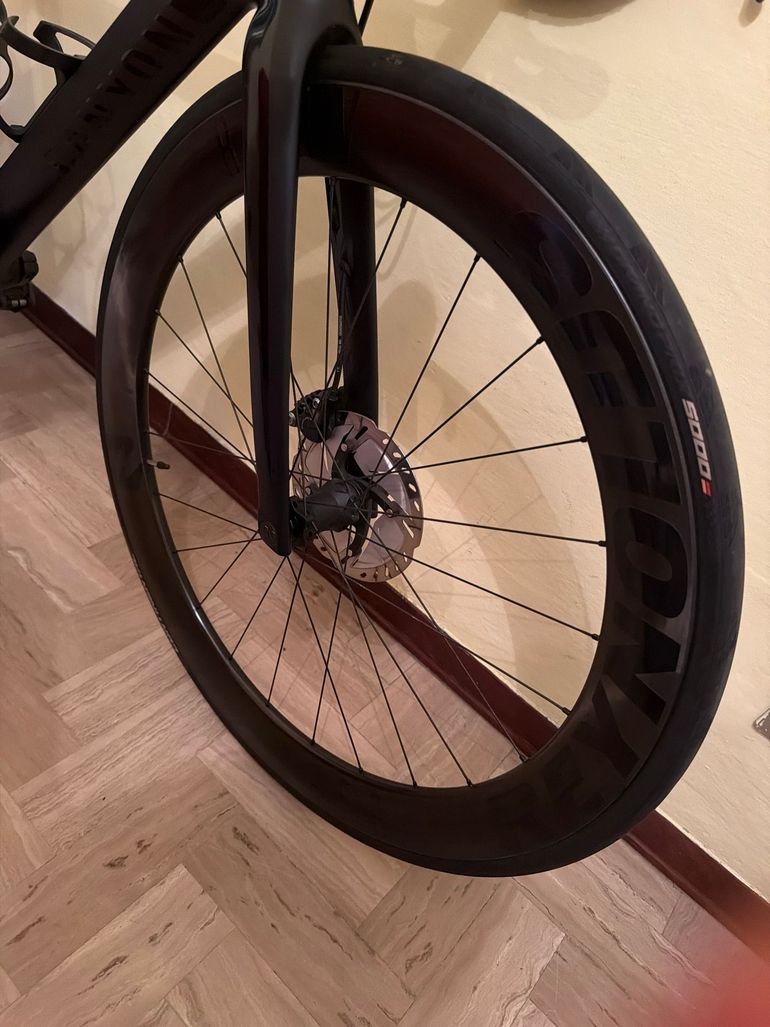 Brugt Canyon Aeroad CF SL Disc 8.0 2020 2020 Road & Gravel — billede 6 af 7