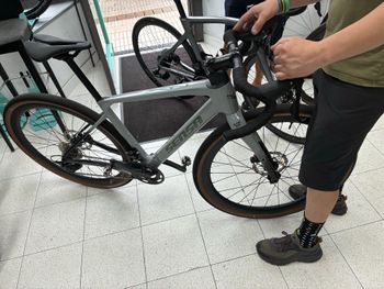 Used Sensa Giulia Shimano GRX 2026 Road & Gravel, Light Gray — image 7 of 14