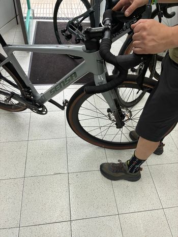 Used Sensa Giulia Shimano GRX 2026 Road & Gravel, Light Gray — image 6 of 14