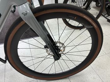 Used Sensa Giulia Shimano GRX 2026 Road & Gravel, Light Gray — image 10 of 14