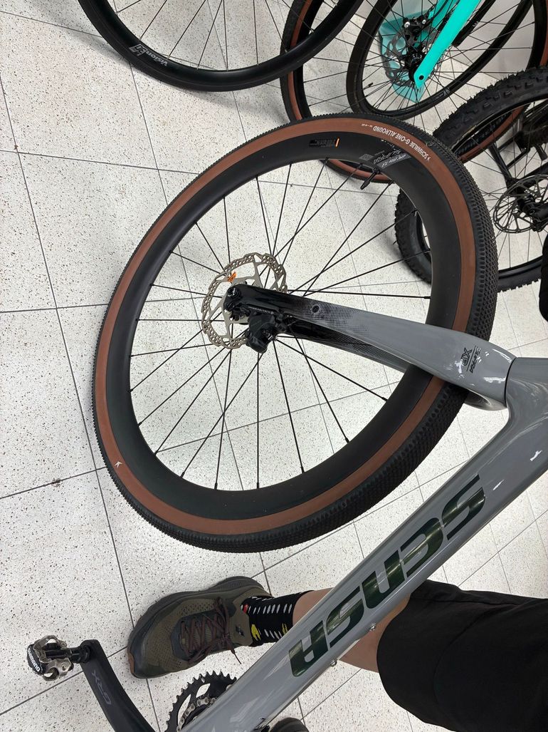 Used Sensa Giulia Shimano GRX 2026 Road & Gravel, Light Gray — image 12 of 14