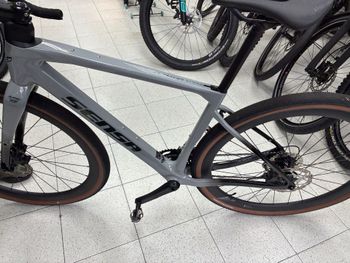 Used Sensa Giulia Shimano GRX 2026 Road & Gravel, Light Gray — image 2 of 14