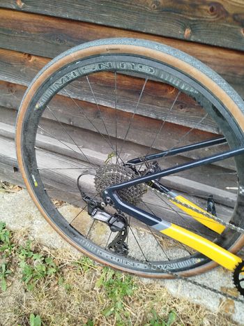 Używany Gunsha Custom Shimano GRX 2024 Road & Gravel — zdjęcie 3 z 5