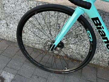 Used Bianchi Sprint 105 2025 2025 Road & Gravel, Green — image 5 of 5