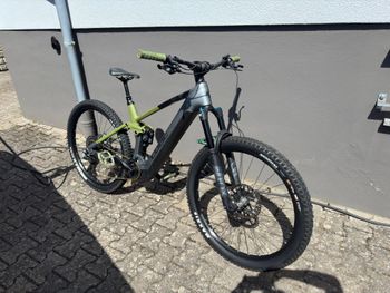 Brugt CUBE STEREO HYBRID 140 HPC, TM 750 2023 2023 MTB