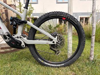 Brugt Santa Cruz Vala 90 2026 2026 Mountainbike — billede 5 af 9