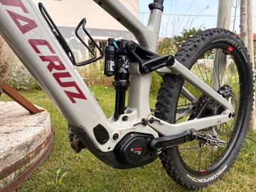 Santa Cruz Vala 90 2026 2026 Mountainbike d'occasion — image 4 sur 9