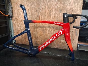 Tweedehands Pinarello DOGMA F SRAM RED ETAP AXS 2025 Frameset 2025 Racefiets & gravel
